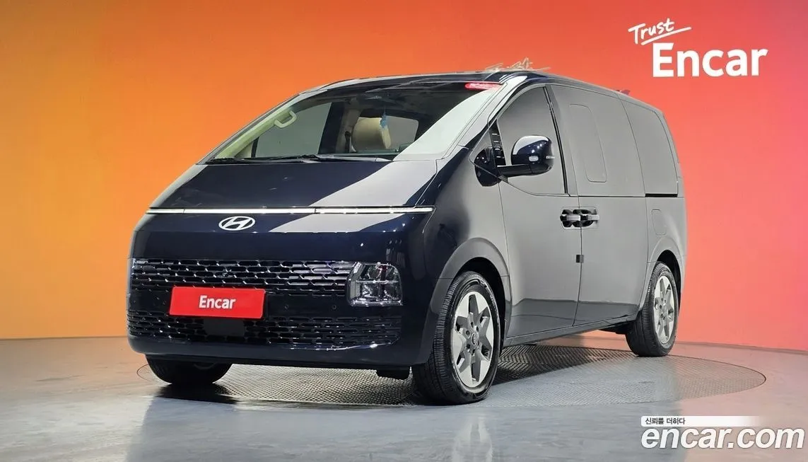 Hyundai Staria — фото 1