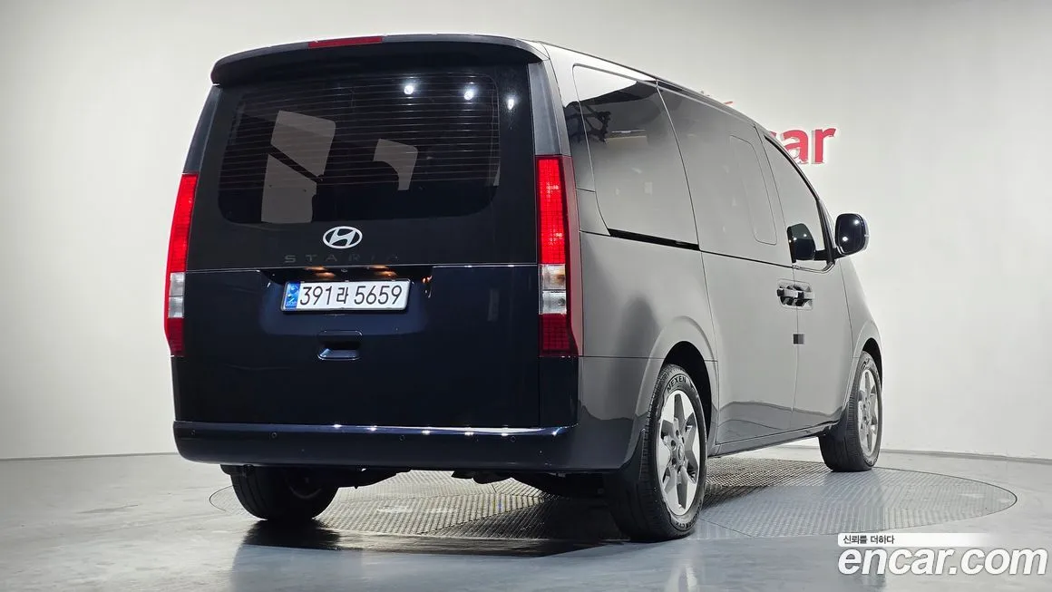 Hyundai Staria — фото 2