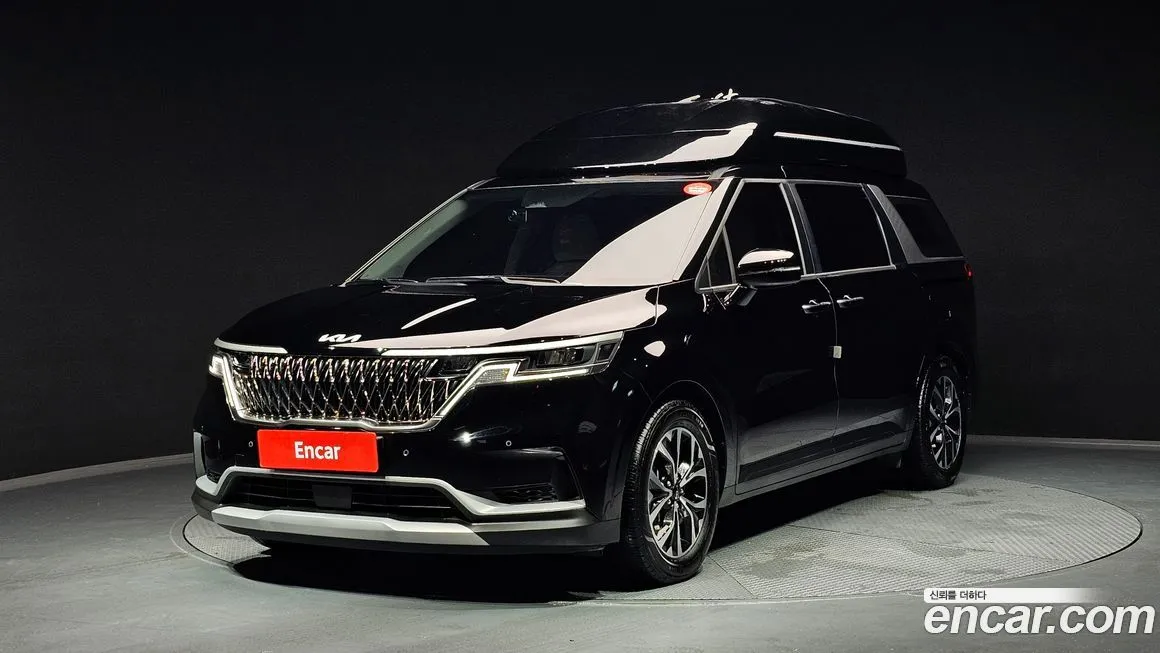 Kia Carnival — фото 1