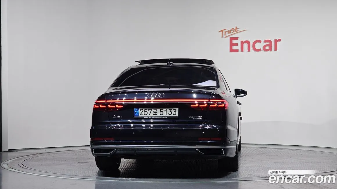 Audi A8 — фото 4