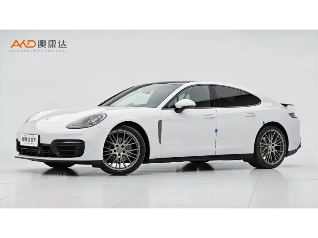 Porsche Panamera — фото 1