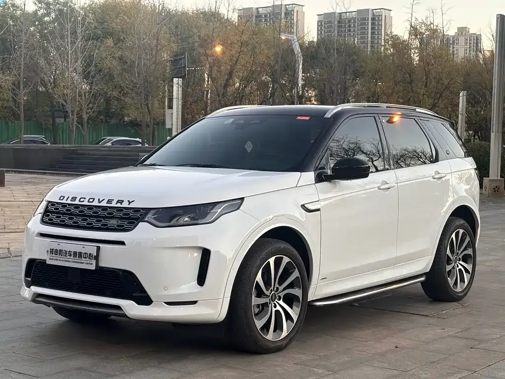 Land Rover Discovery Sport — фото 1