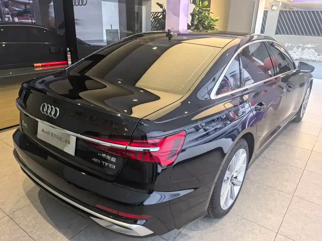 Audi A6L — фото 4