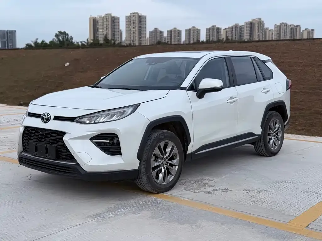 Toyota Wildlander — фото 1