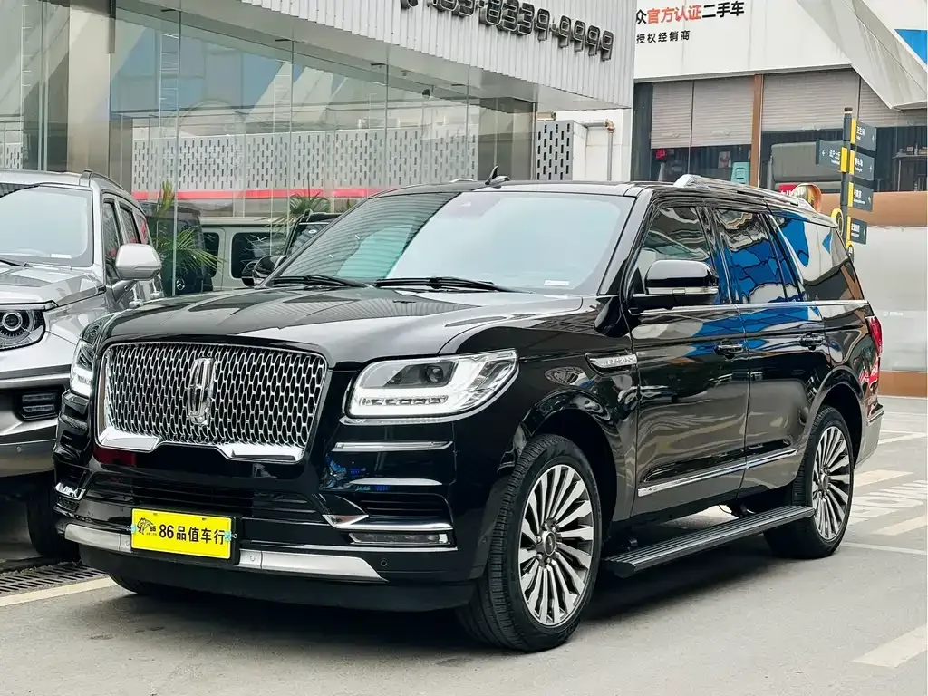 Lincoln Navigator — фото 1