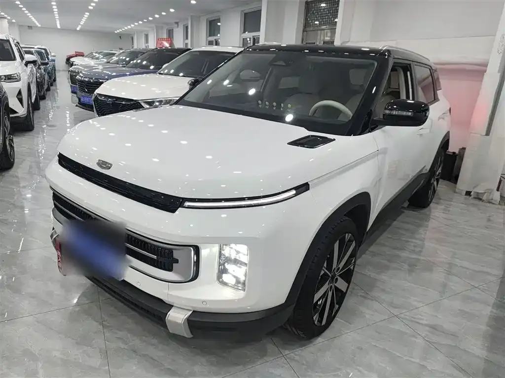 Geely Icon — фото 1