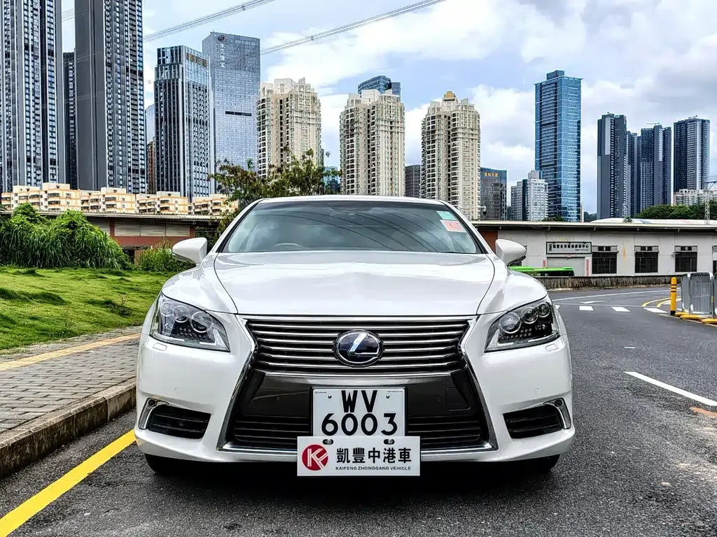 Lexus LS — фото 2