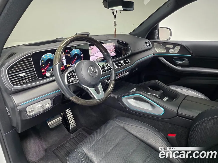 Mercedes-Benz GLS-Class — фото 10