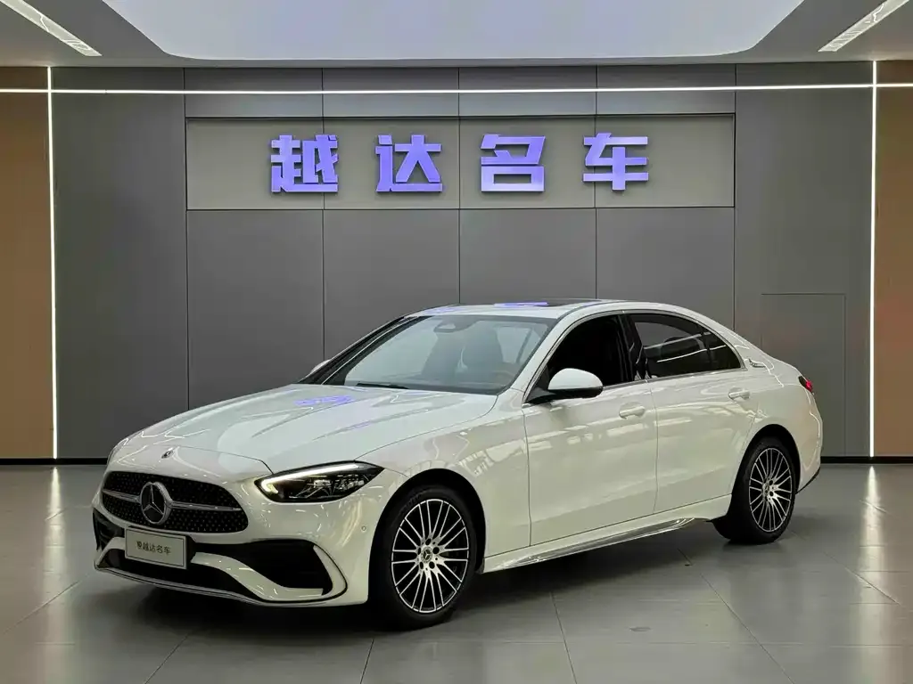 Mercedes-Benz C-Class — фото 1