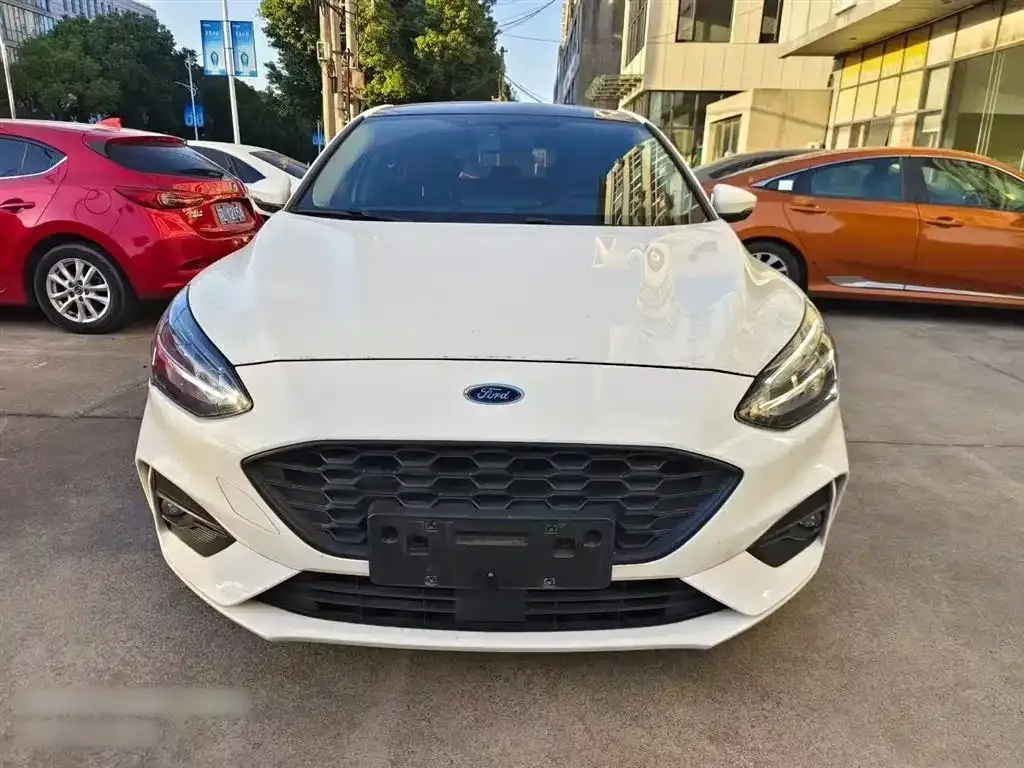 Ford Focus Active — фото 3