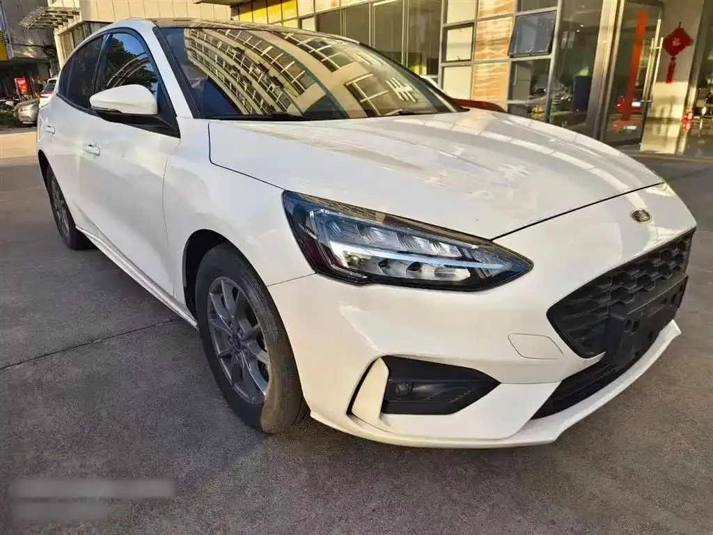 Ford Focus Active — фото 4