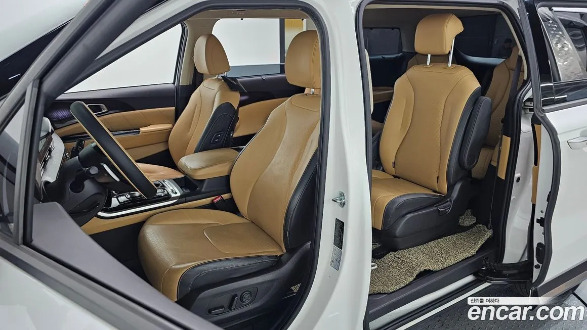 Kia Carnival — фото 10