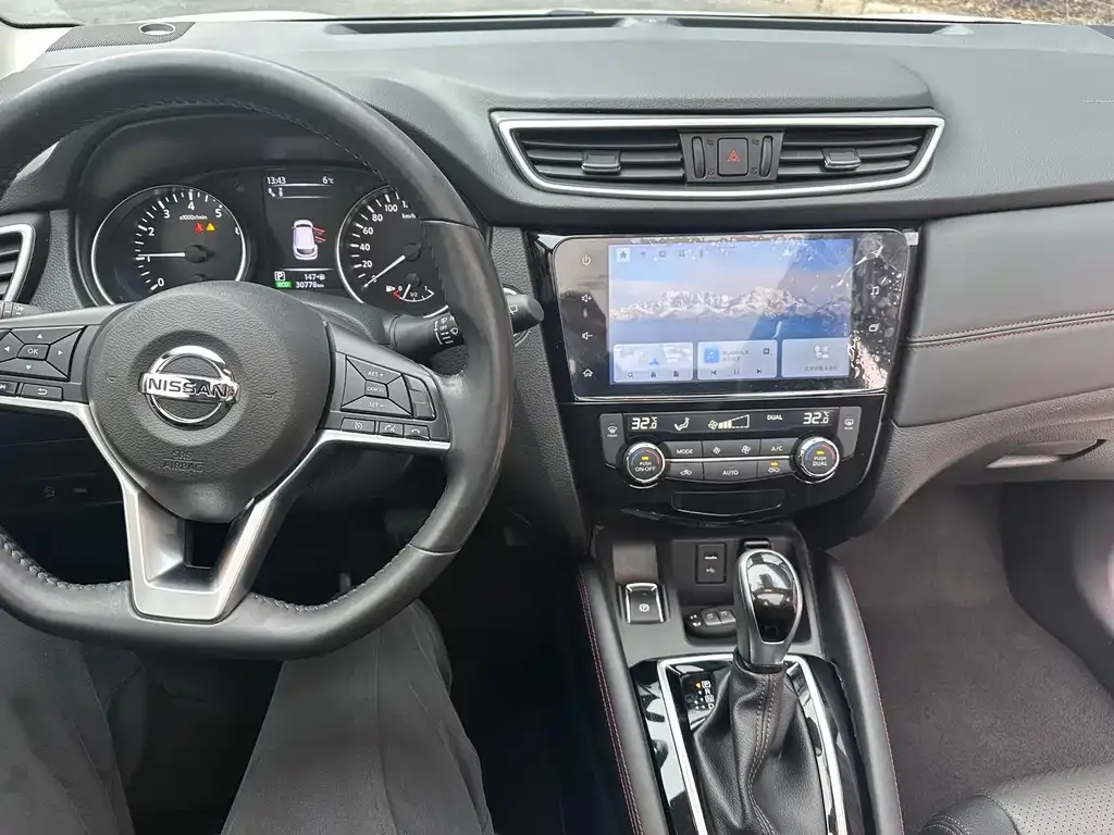 Nissan Qashqai — фото 9