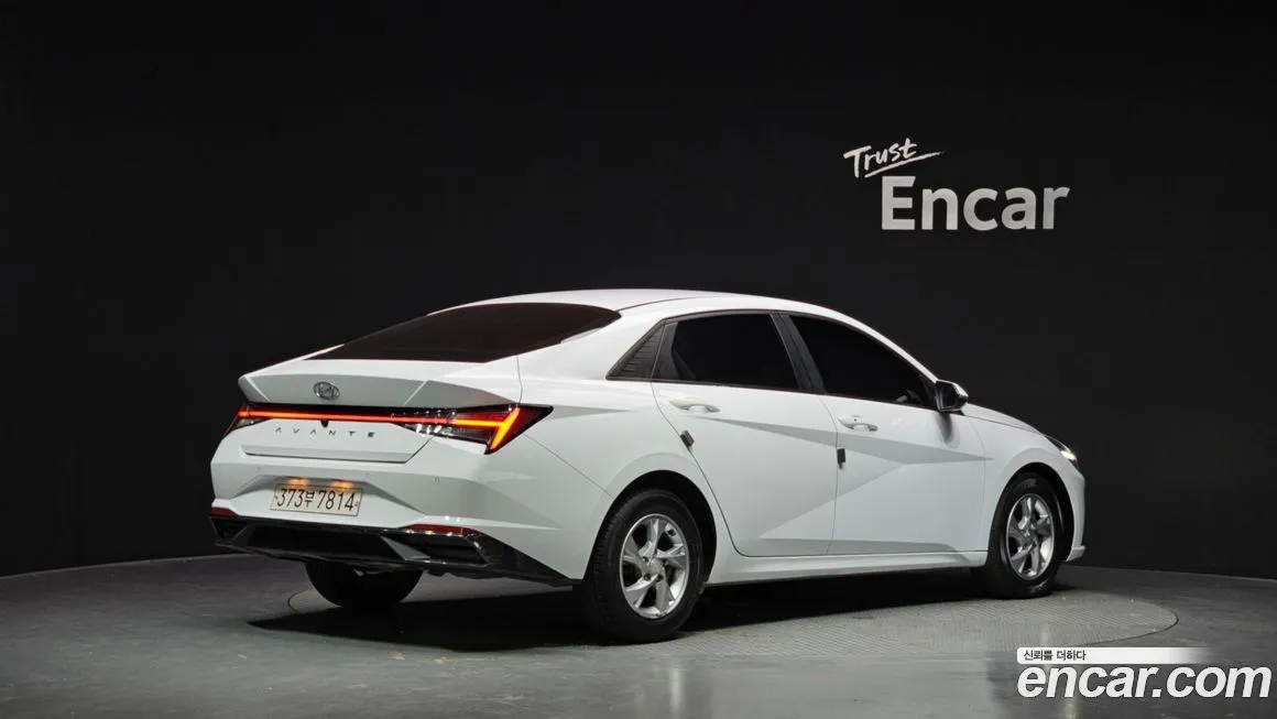 Hyundai AVANTE — фото 2