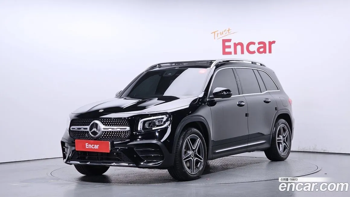 Mercedes-Benz GLB-Class — фото 1