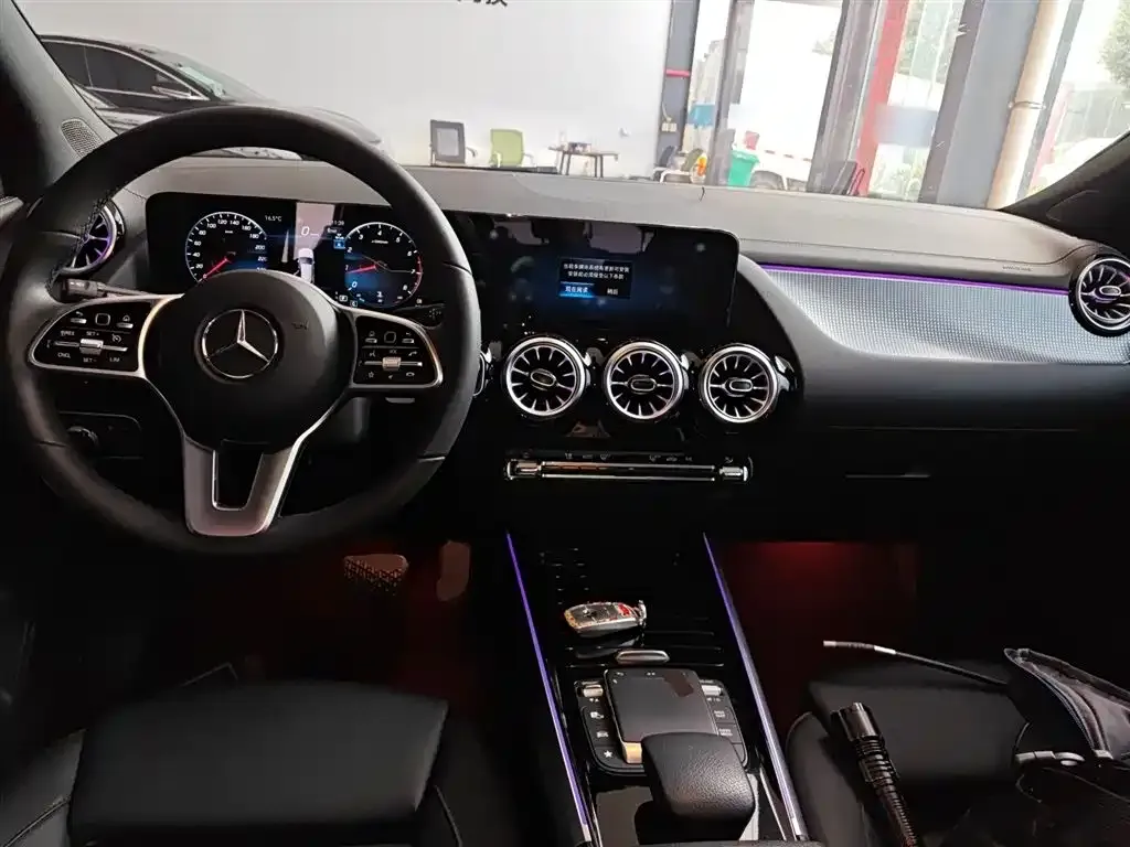Mercedes-Benz GLA — фото 10