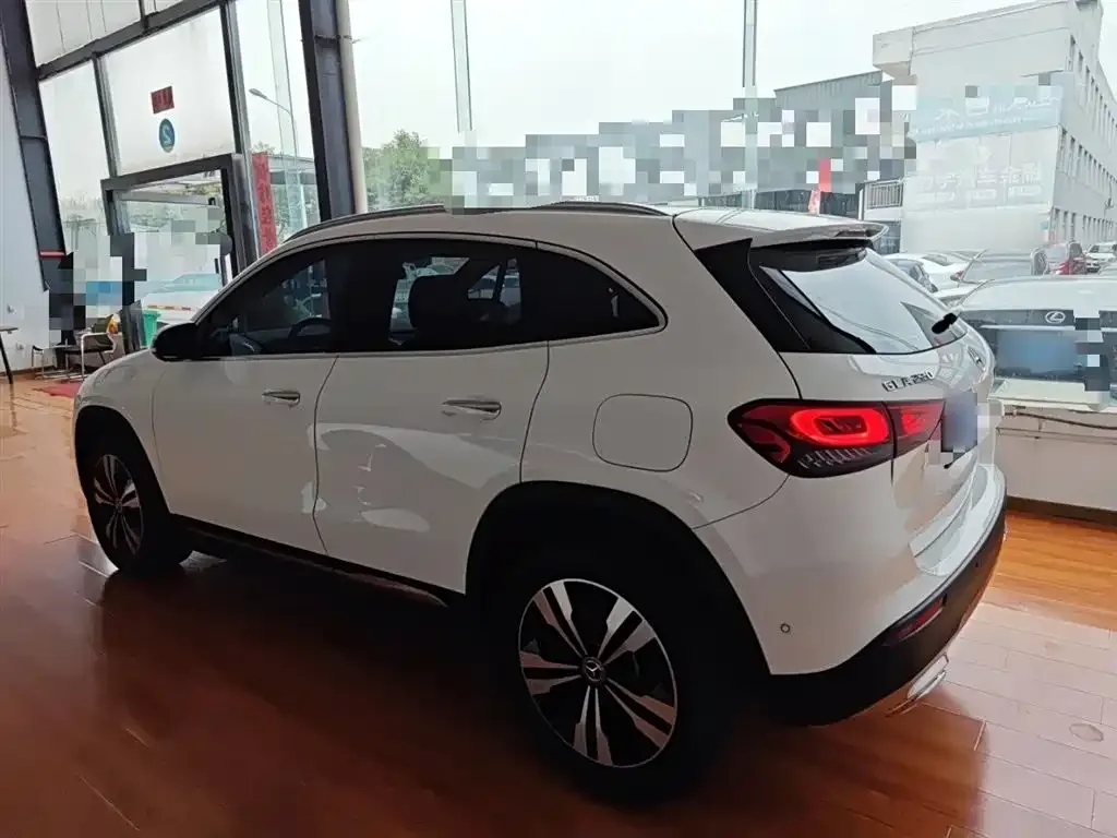 Mercedes-Benz GLA — фото 5