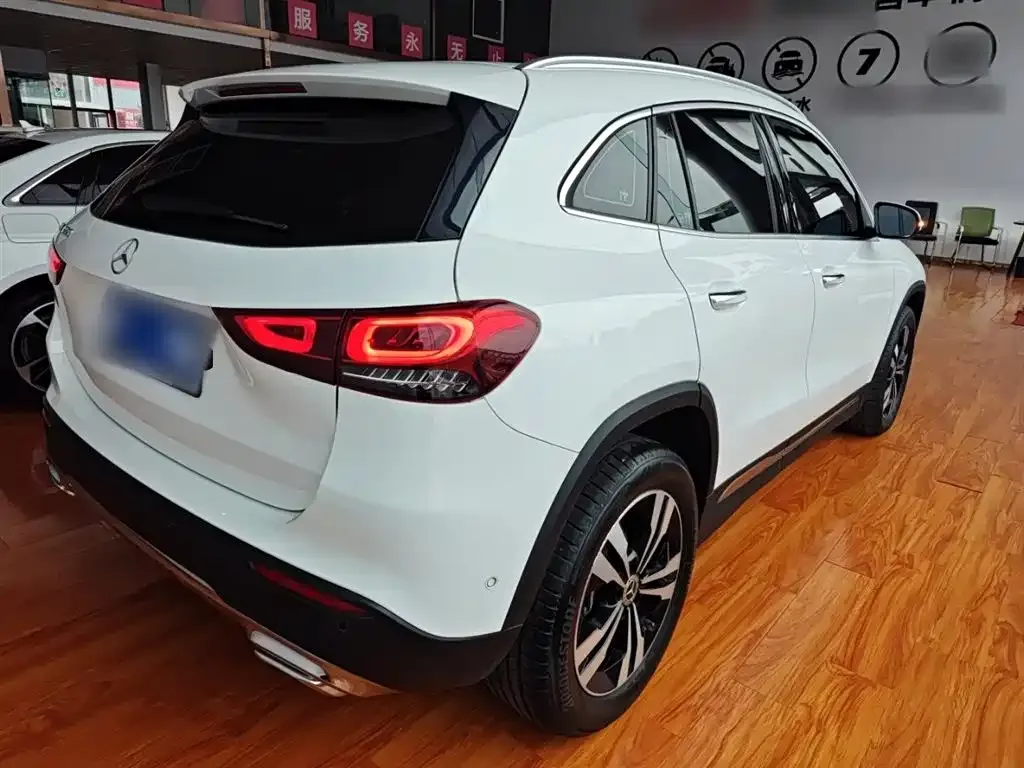 Mercedes-Benz GLA — фото 7