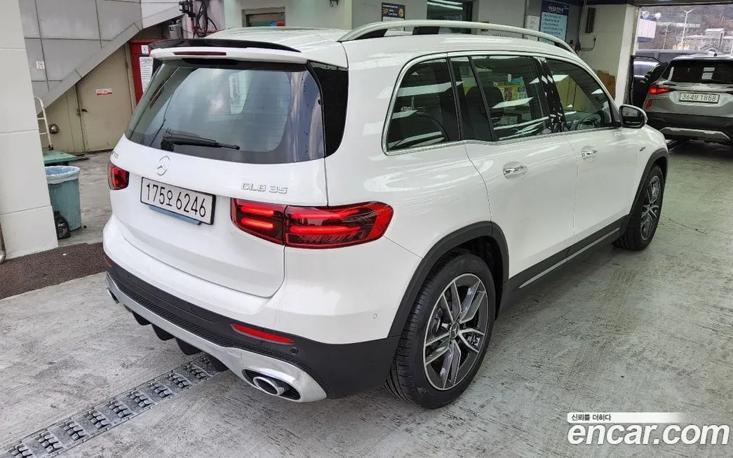 Mercedes-Benz GLB-Class — фото 5