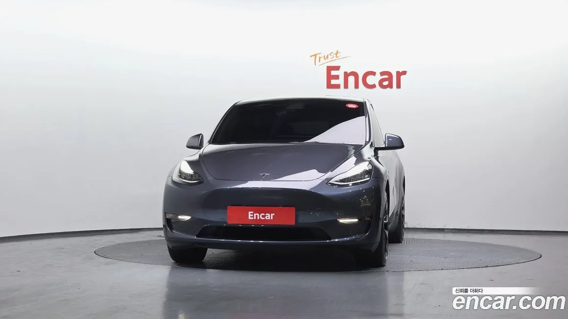 Tesla Model Y — фото 3
