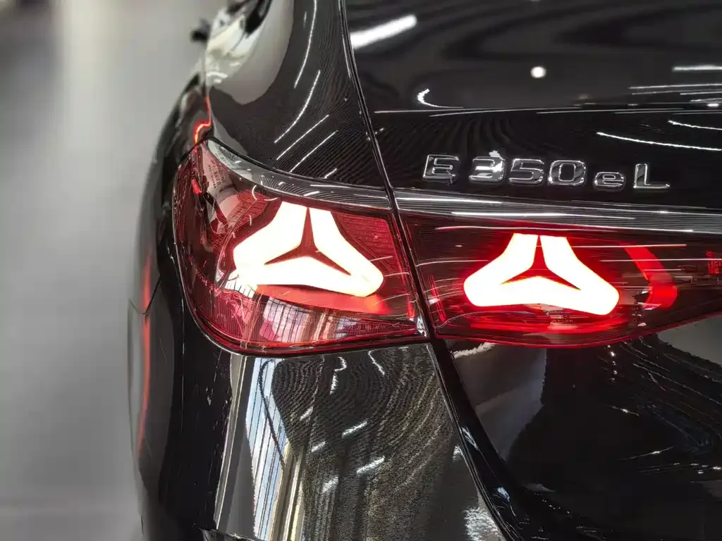 Mercedes-Benz E-Class New Energy — фото 4
