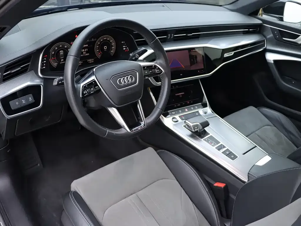 Audi A6L — фото 5