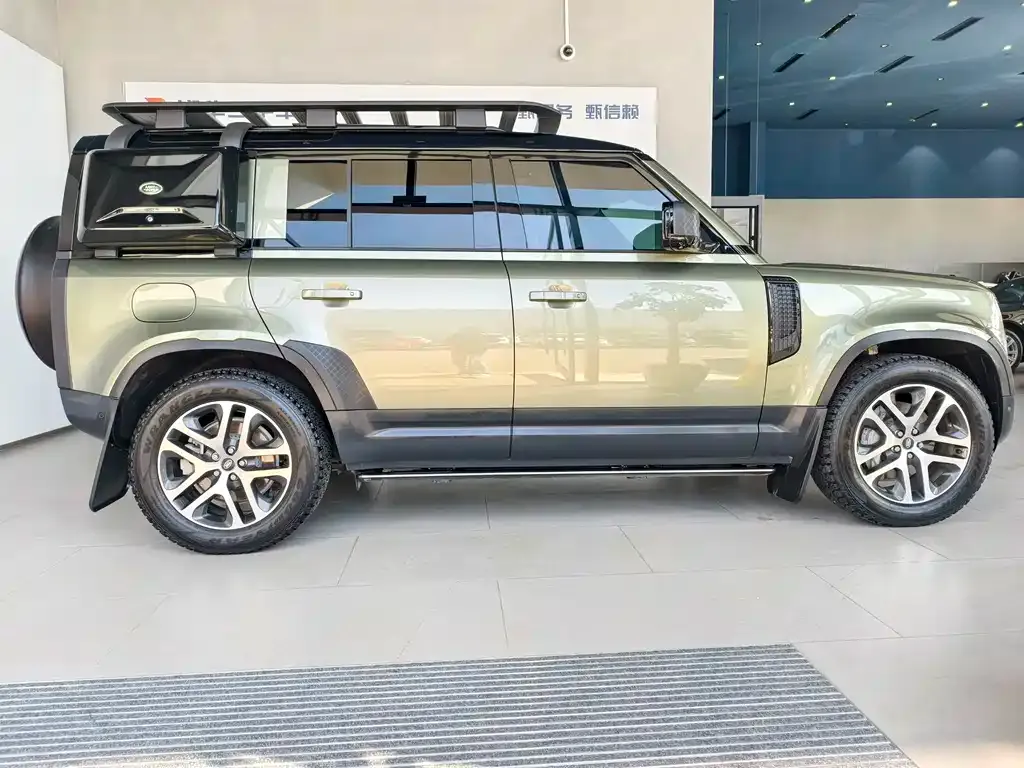 Land Rover Defender — фото 3