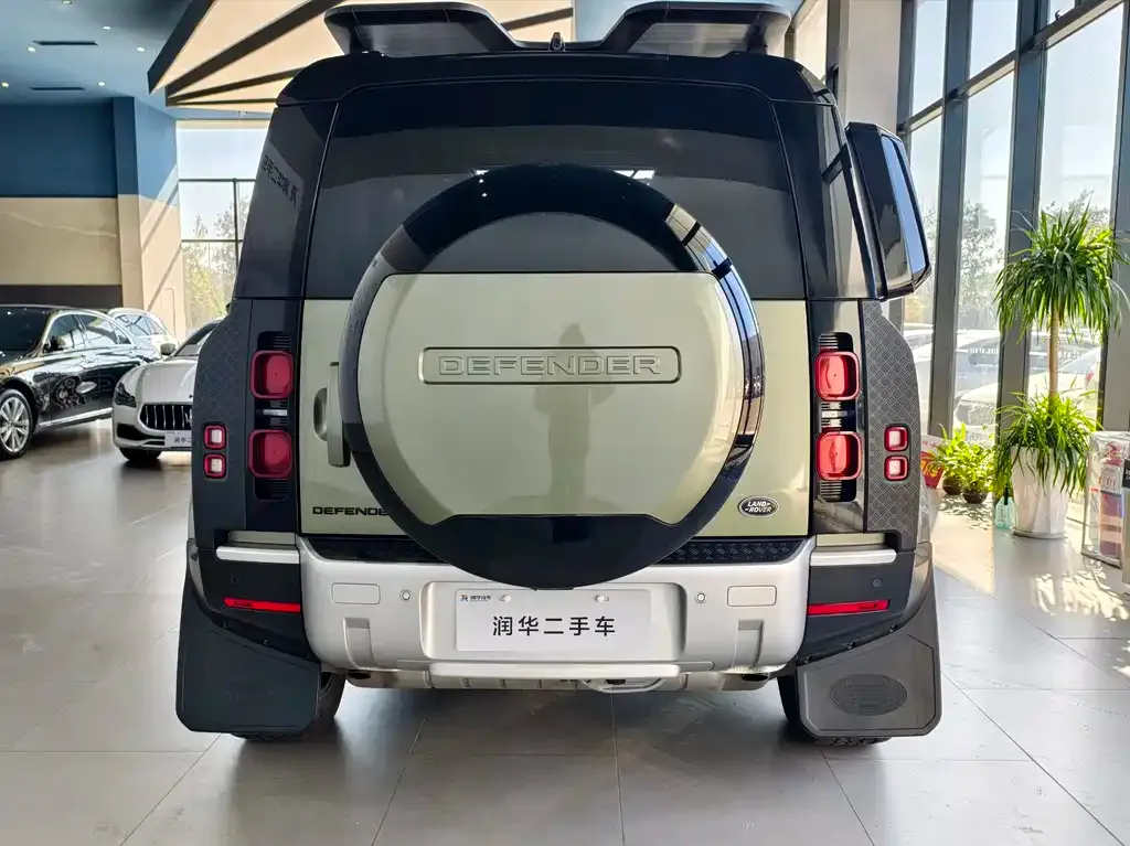 Land Rover Defender — фото 4
