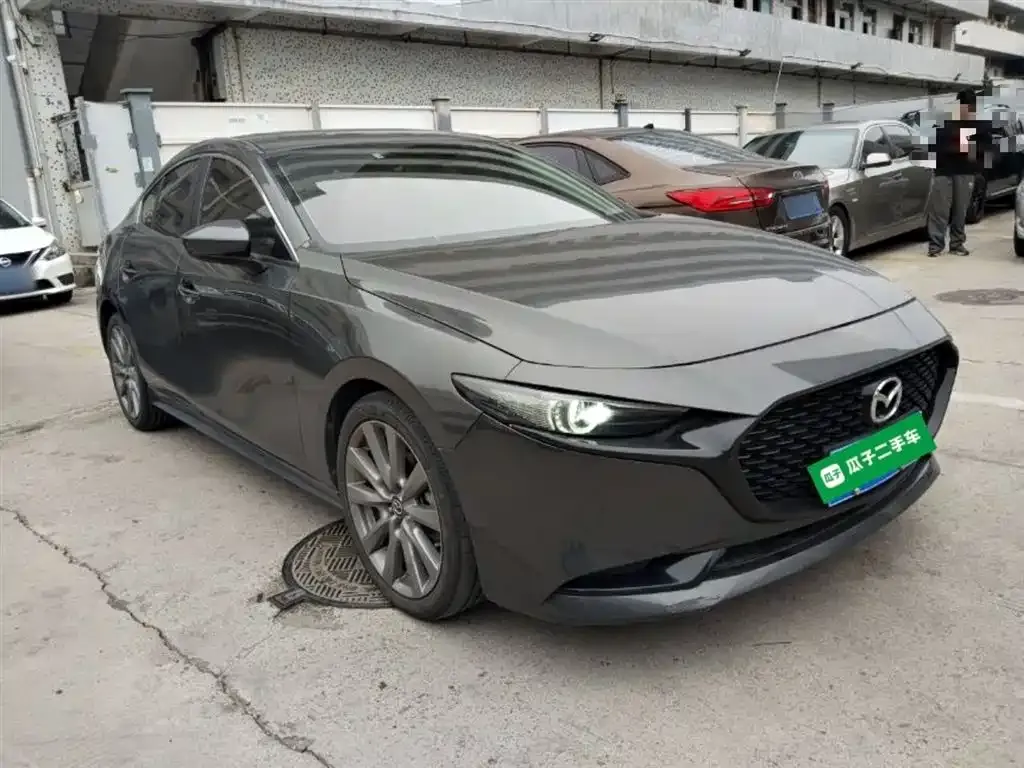 Mazda 3 Axela — фото 4