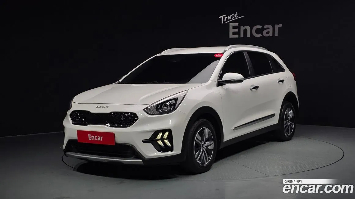 Kia Niro — фото 1