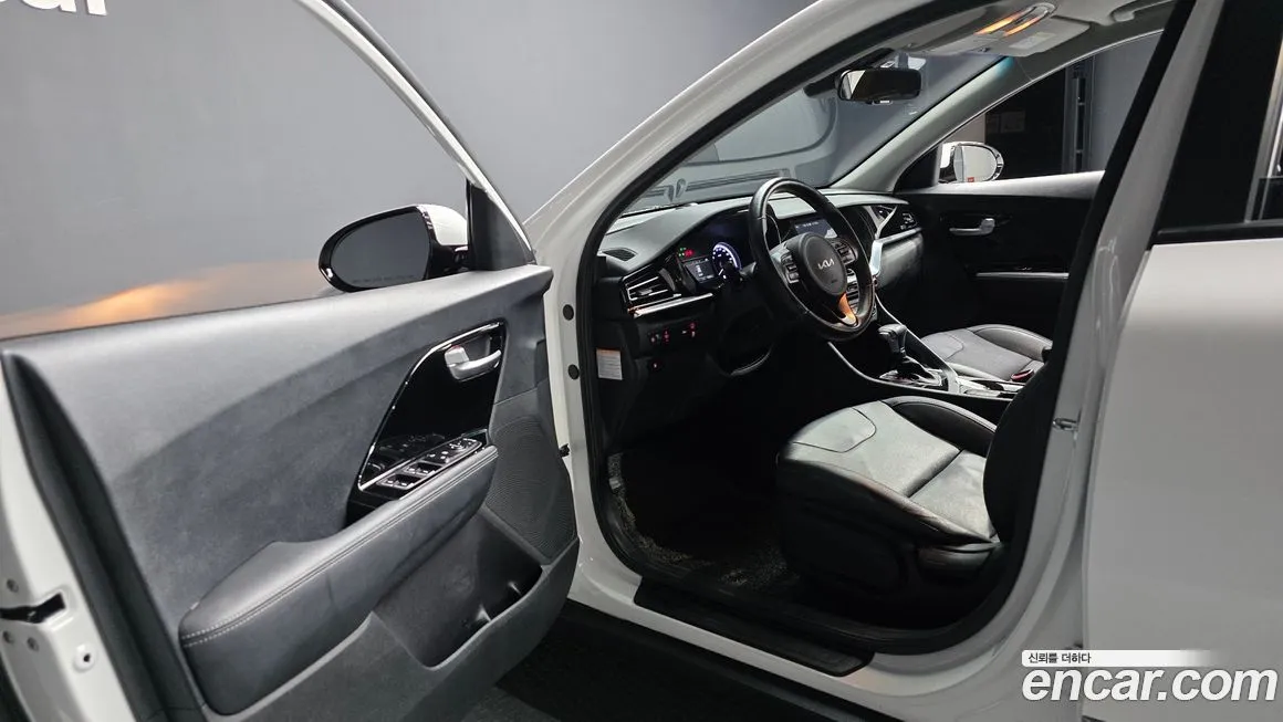Kia Niro — фото 10