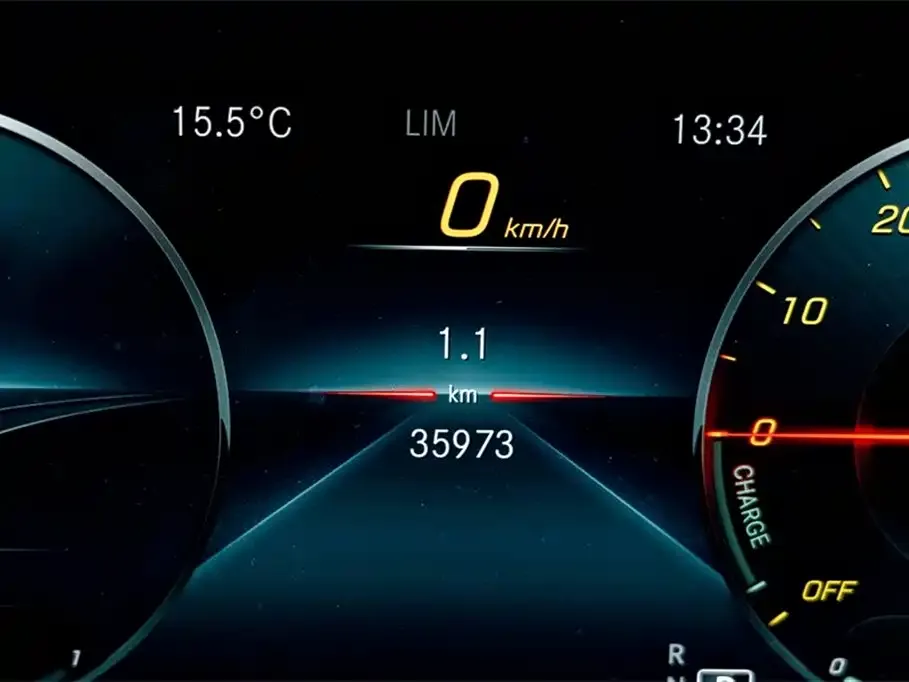 Mercedes-Benz GLE New Energy — фото 10
