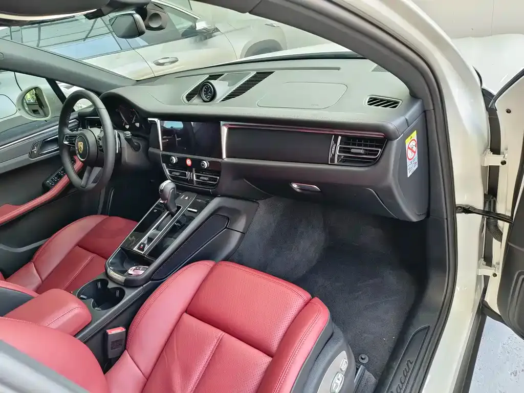 Porsche Macan — фото 4