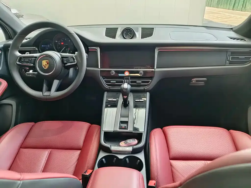 Porsche Macan — фото 6