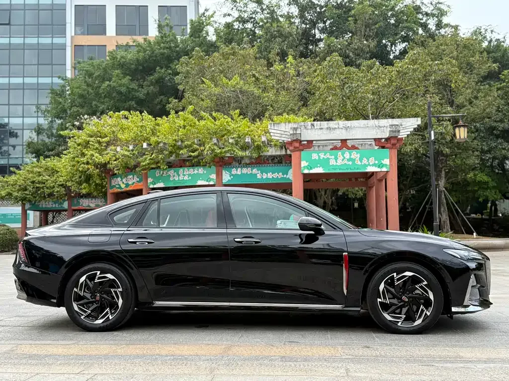 Hongqi H6 — фото 4