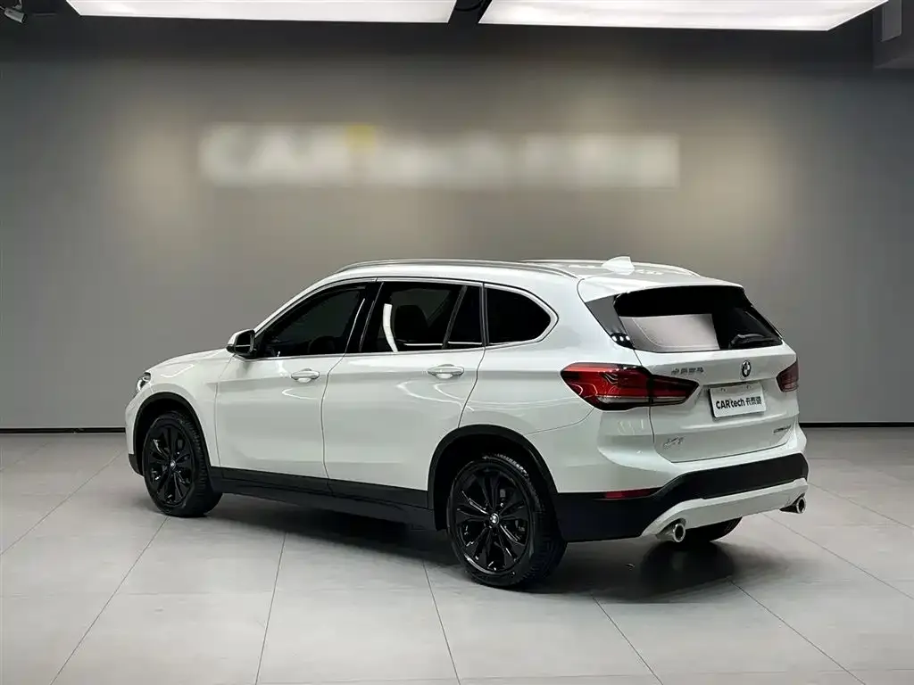 BMW X1 — фото 10