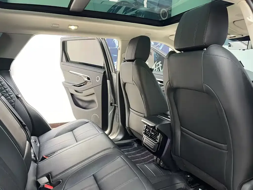Land Rover Evoque — фото 6
