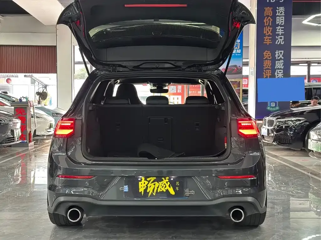 Volkswagen Golf GTI — фото 8