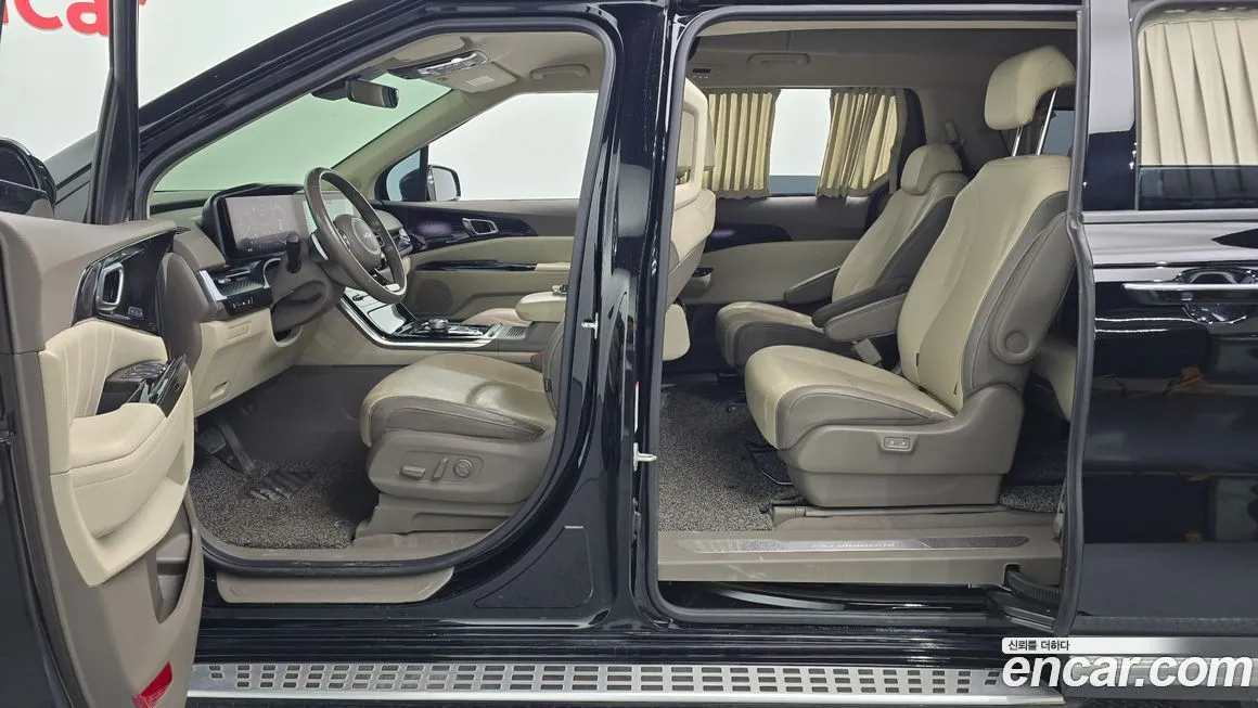 Kia Carnival — фото 10