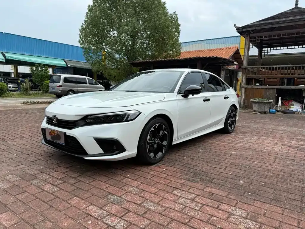 Honda Civic — фото 1