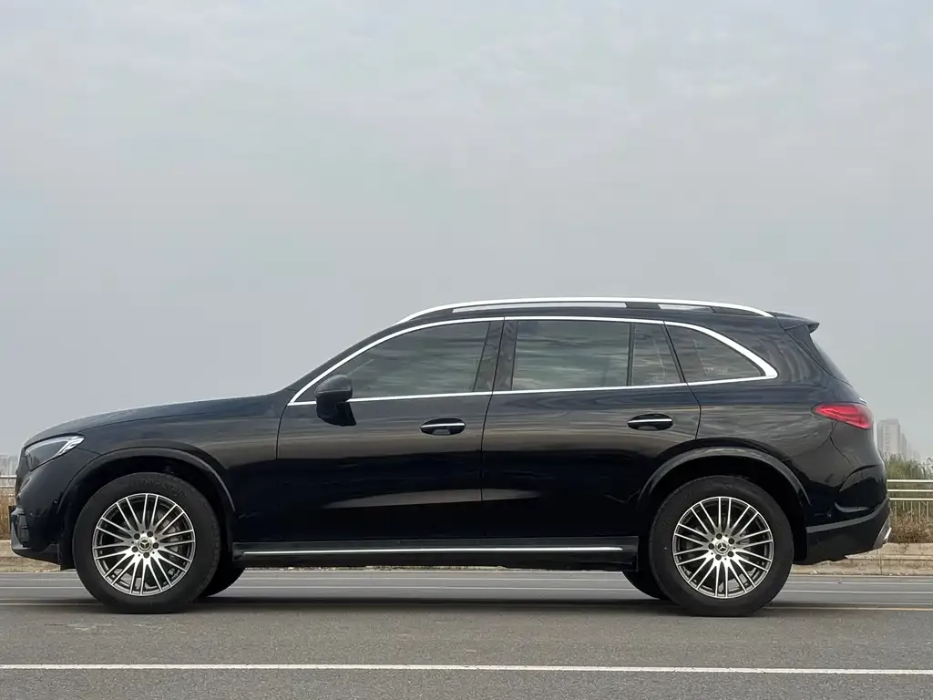 Mercedes-Benz GLC — фото 9