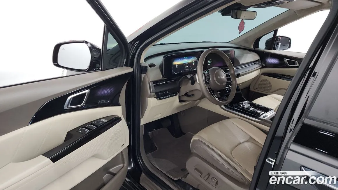 Kia Carnival — фото 10