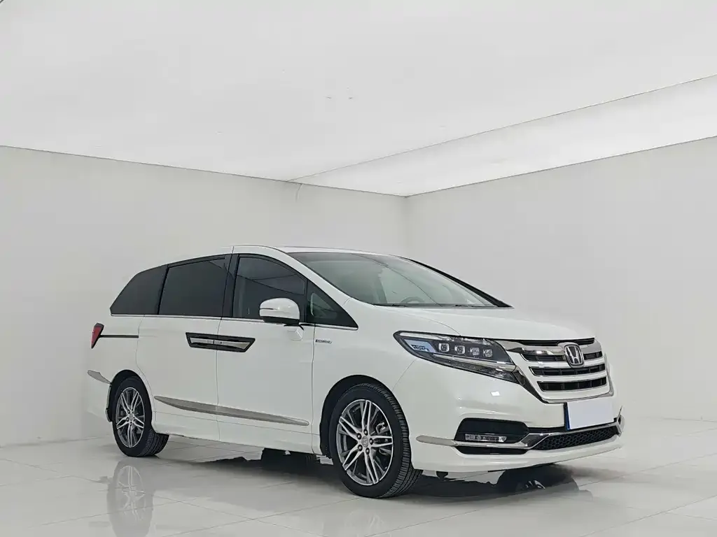 Honda Elysion — фото 3