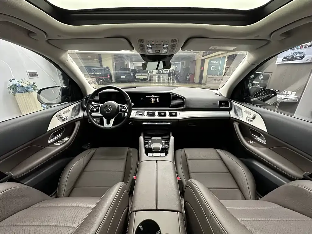 Mercedes-Benz GLE — фото 9