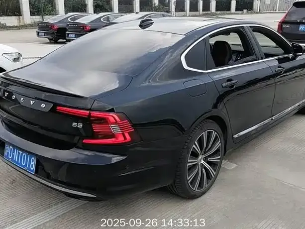 Volvo S90 — фото 4