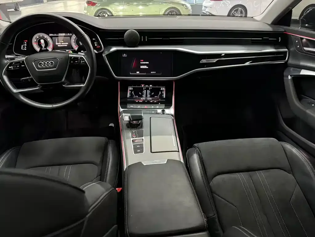 Audi A7L — фото 5