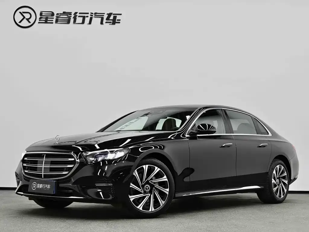 Mercedes-Benz E-Class — фото 1