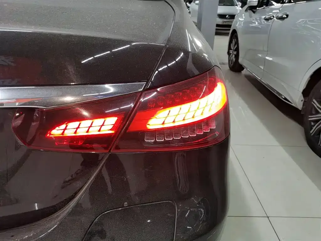 Mercedes-Benz E-Class New Energy — фото 8