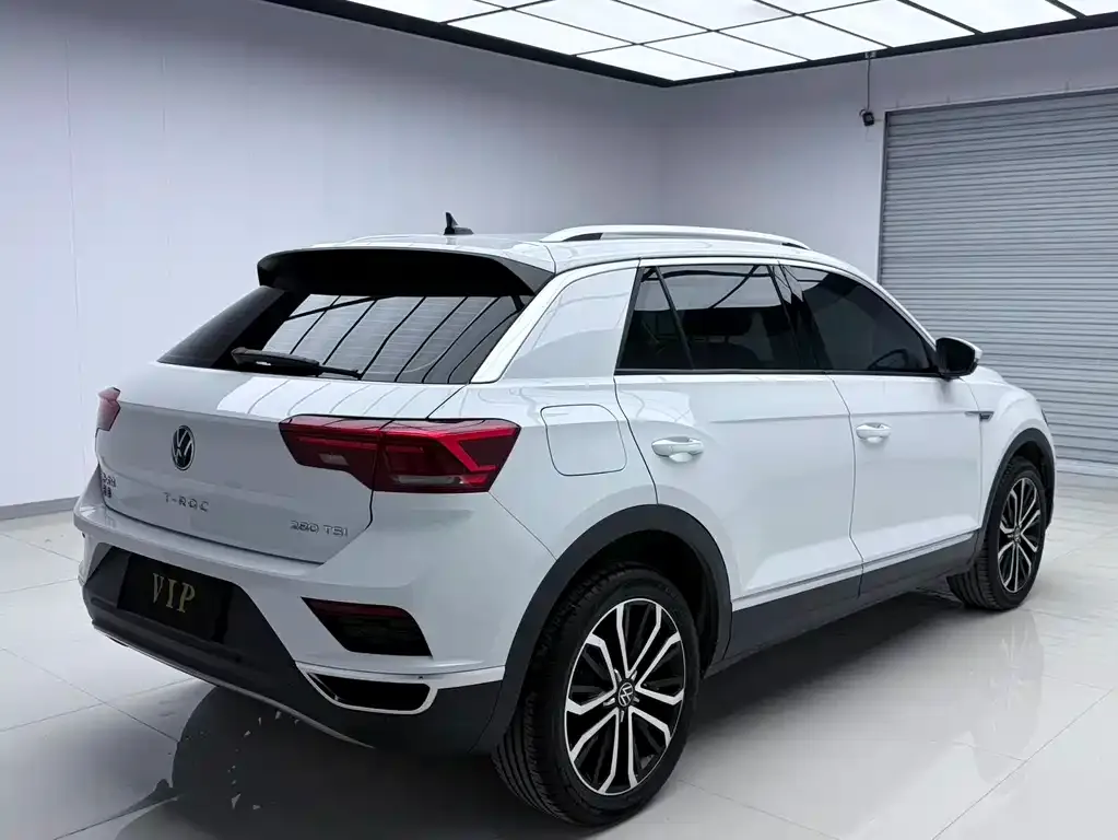 Volkswagen T-Roc — фото 4