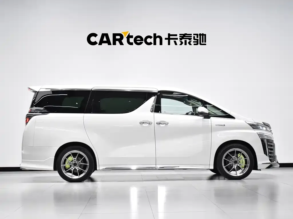 Toyota Vellfire — фото 9